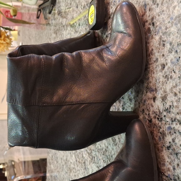"NINE WEST" Above the knee black leather boots. SZ. 7.5 genuine leather. Perfect - Picture 14 of 17
